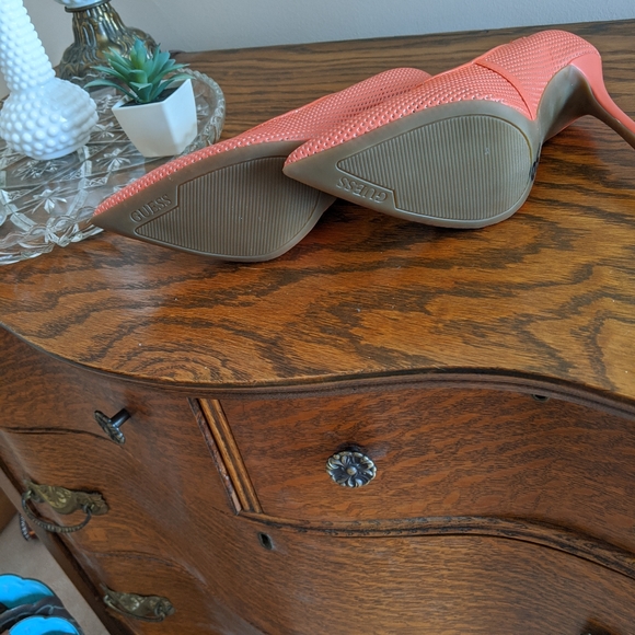 GUESS orange pointed toe tangerine pumps heels 7.5 - Picture 4 of 6
